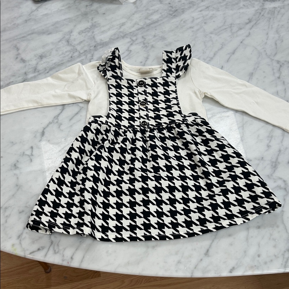 Elegant Houndstooth Kids Dress with White Sleeves